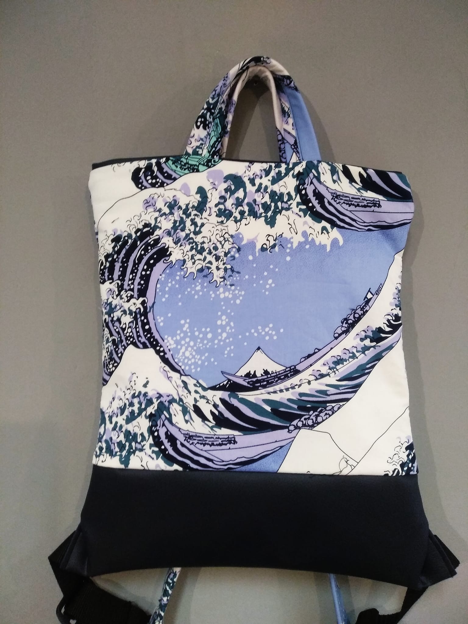 zaino con onda di okusai fronte