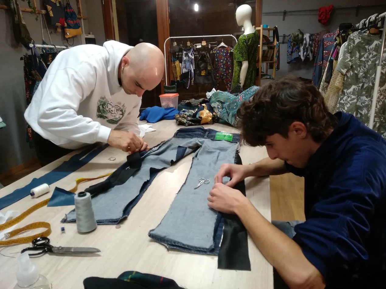 Corso di cucito: prova e adattamento del modello